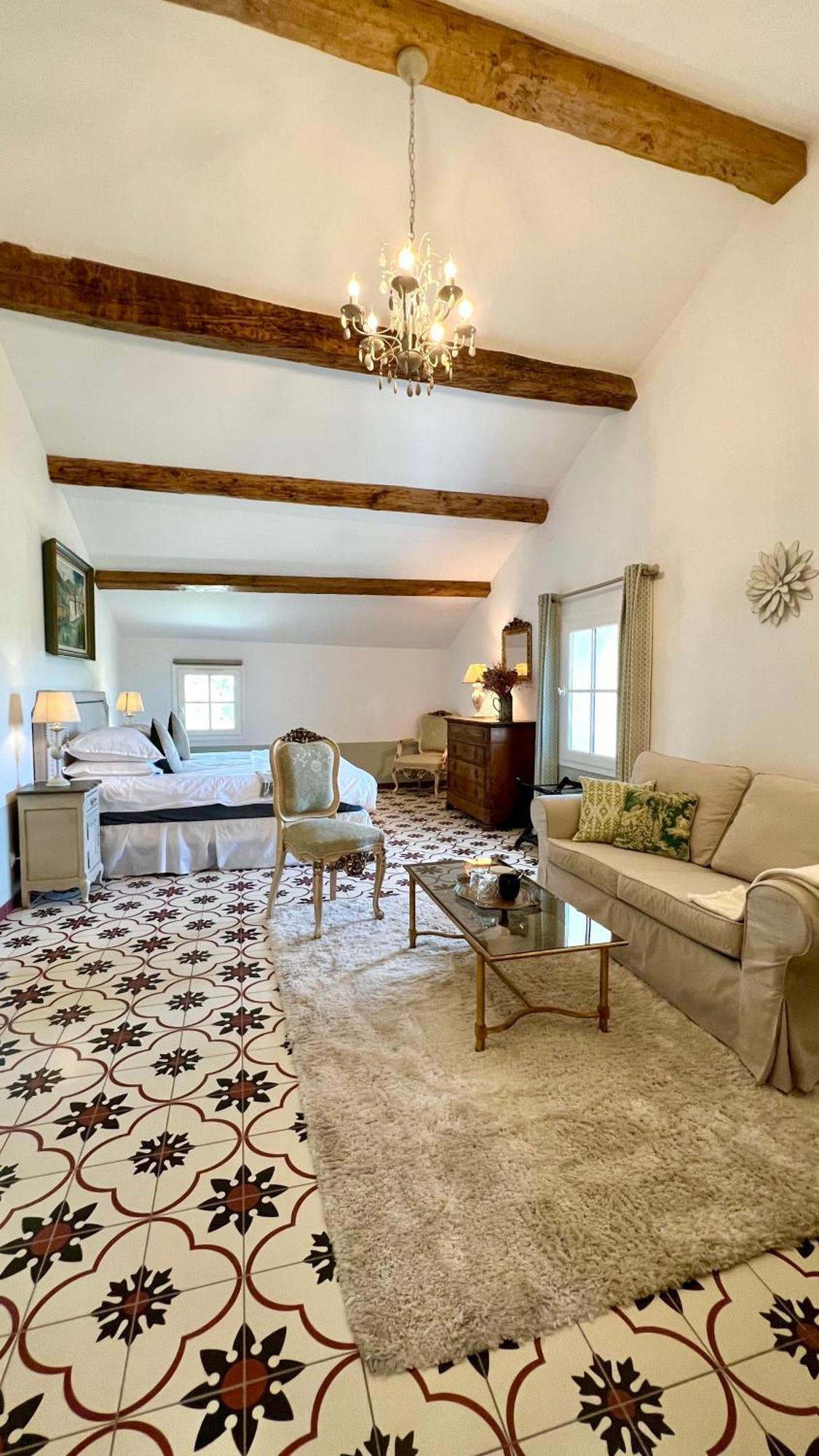 Domaine De La Brave Bed & Breakfast Pernes-les-Fontaines Room photo